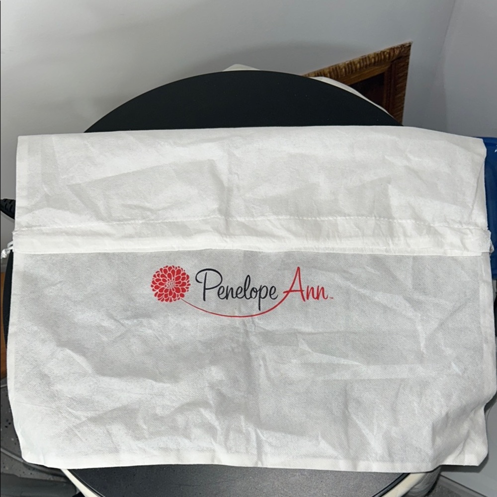 Penelope Ann Dust Bag